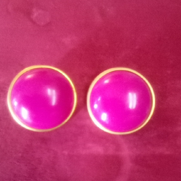 Elegant Gold and Pink Stud Earrings - Picture 1 of 2